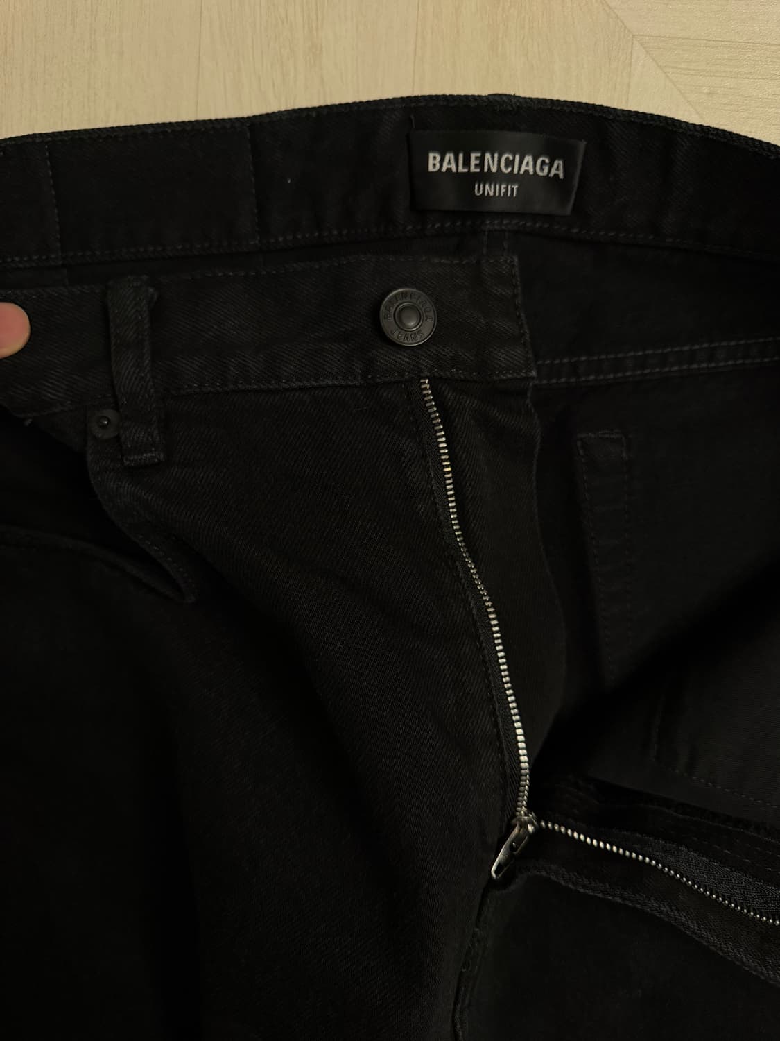 발렌시아가 데님 팬츠 블랙 상품이미지5