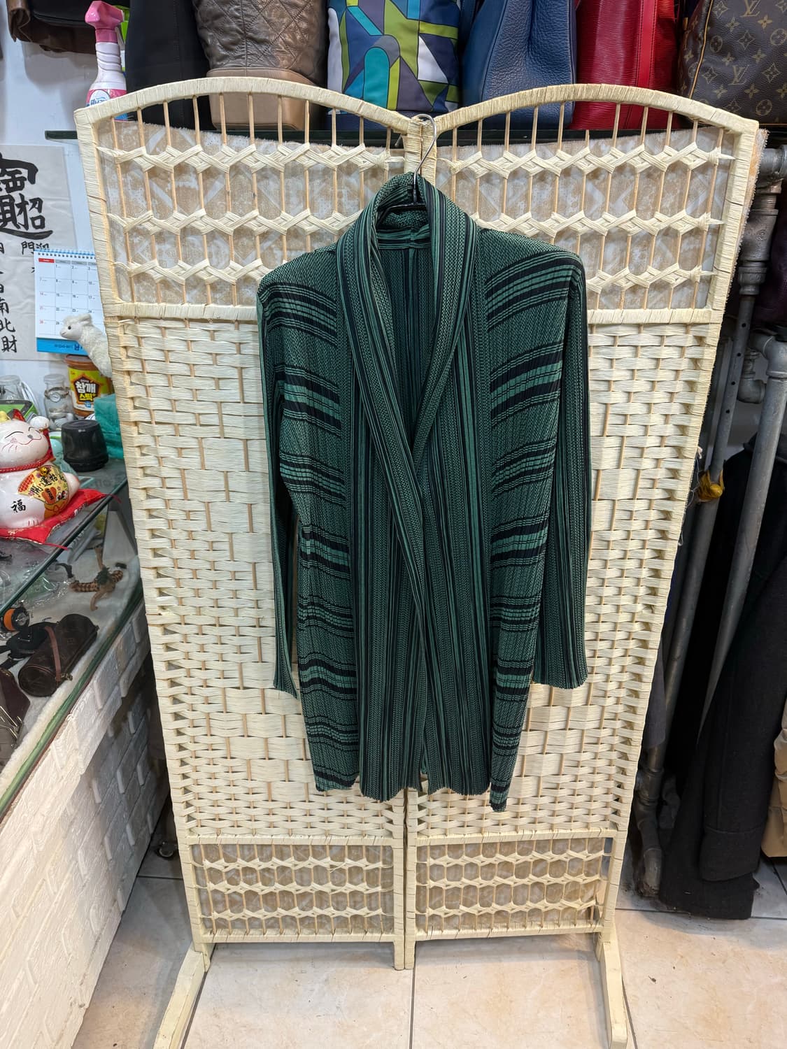 4/66-77 정품 플리츠플리즈 팝니다 상품이미지1