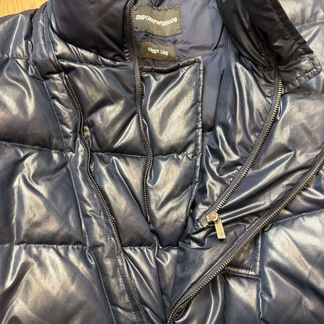 엠포리오 아르마니 그린라인 사선 더블 집업 구스다운 파카 상품이미지3