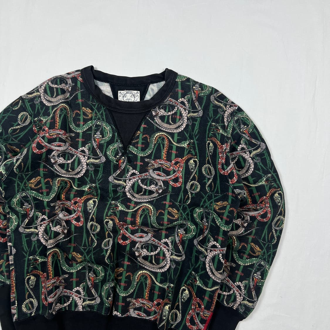 90‘s 에비수 Evisu 스네이크 뱀 풀프린트 맨투맨 상품이미지2