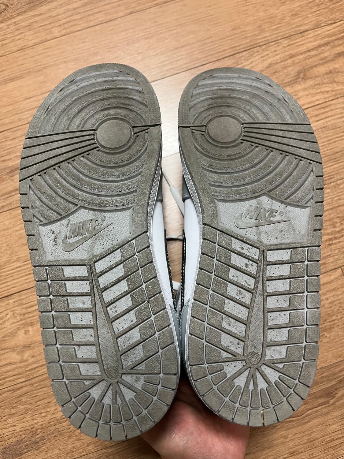 조던1 미드 그레이 상품이미지5