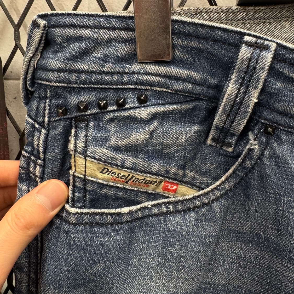 00s 디젤 인더스트리 데님 팬츠 후면 레더 집업 포켓 포인트 중청 상품이미지8
