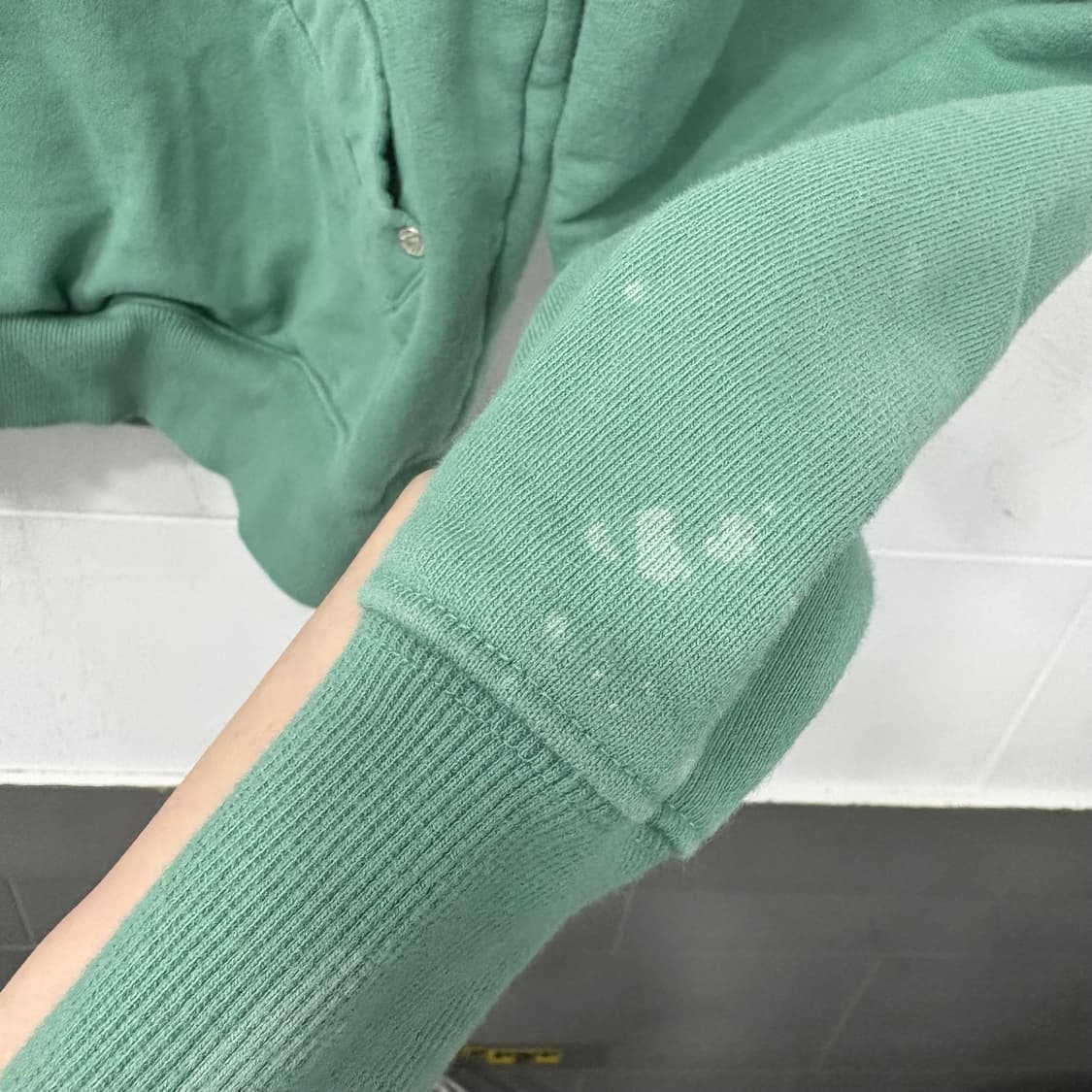 세터 아플리케 리벳 후드 상품이미지6