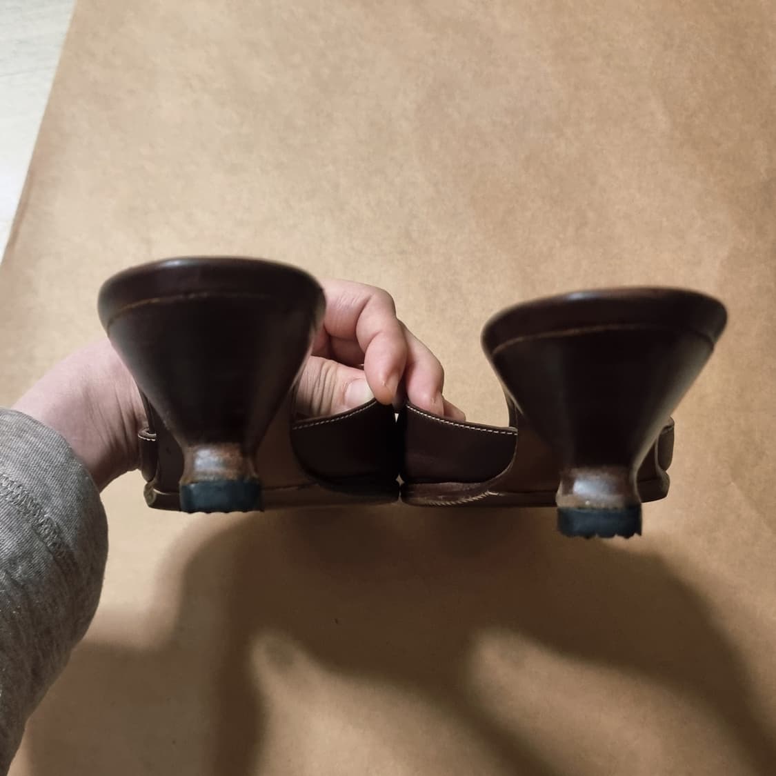 프라다 레더 뮬 샌들 오픈토힐 진브라운 구두 슈즈 (245mm) 상품이미지4