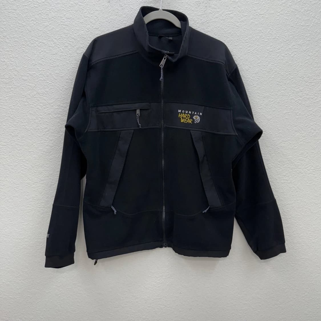 마운틴하드웨어 윈드스토퍼 테크 플리스 자켓 블랙 상품이미지1