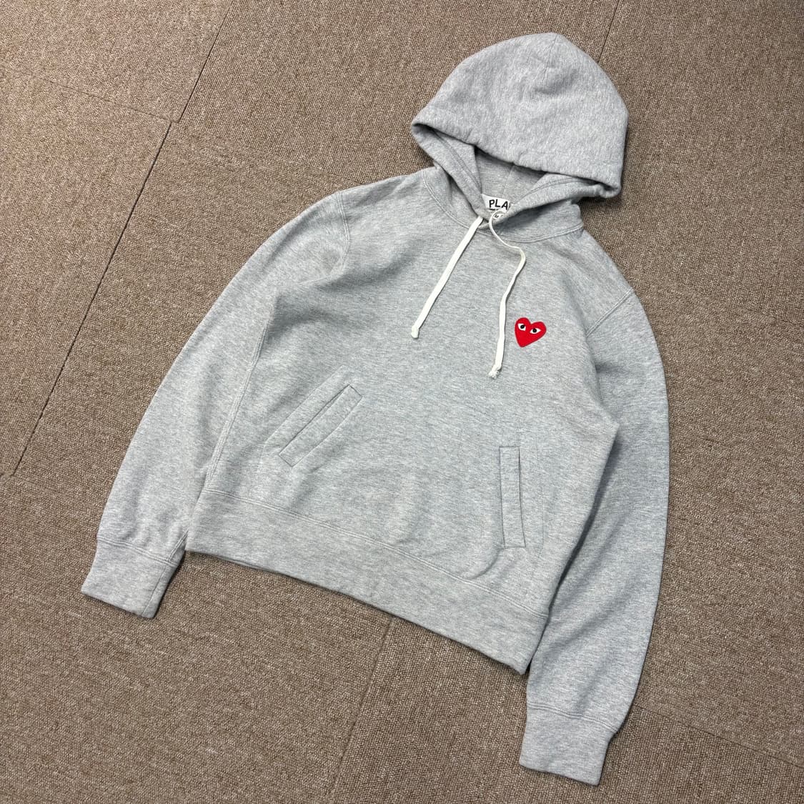  꼼데가르송 후드 상품이미지1