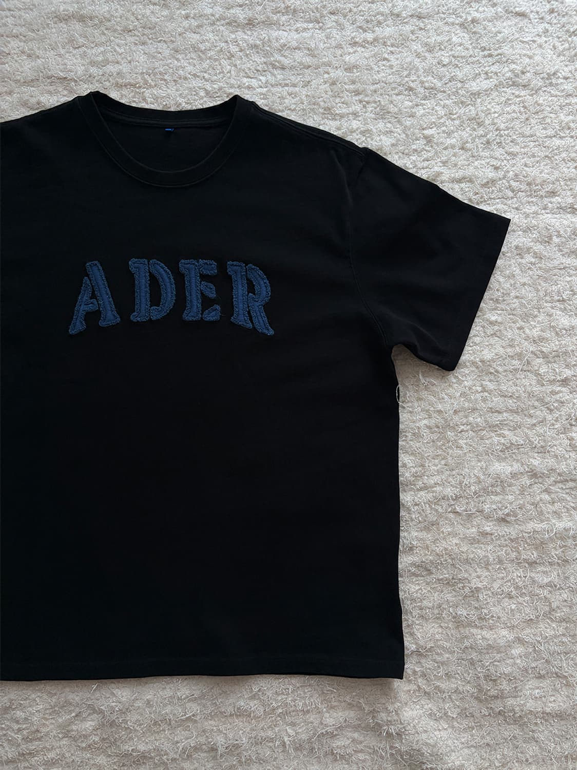 A3) 아더에러 아플리케 로고 티셔츠 상품이미지3