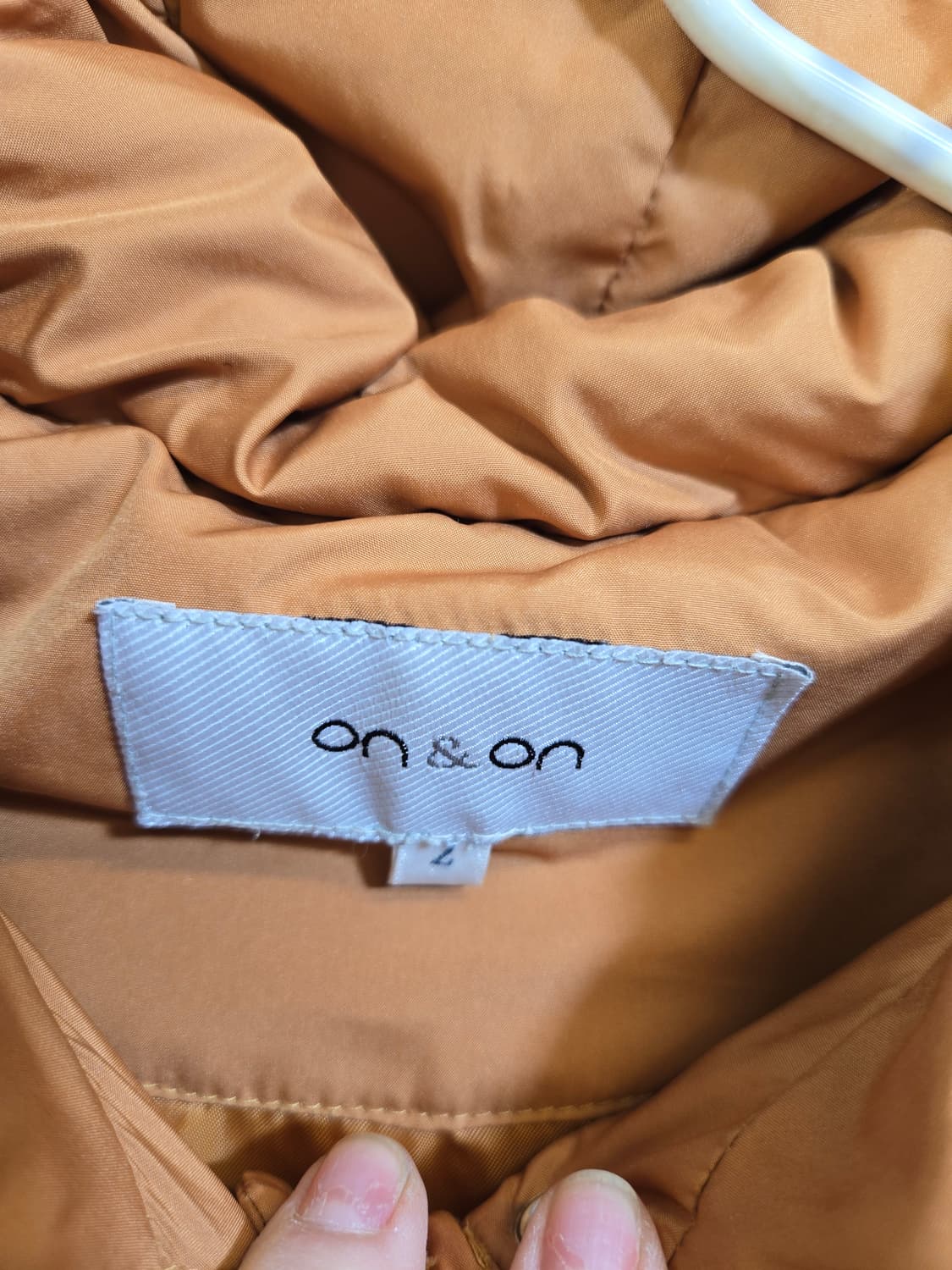 온앤온 퍼 후드패딩 상품이미지7