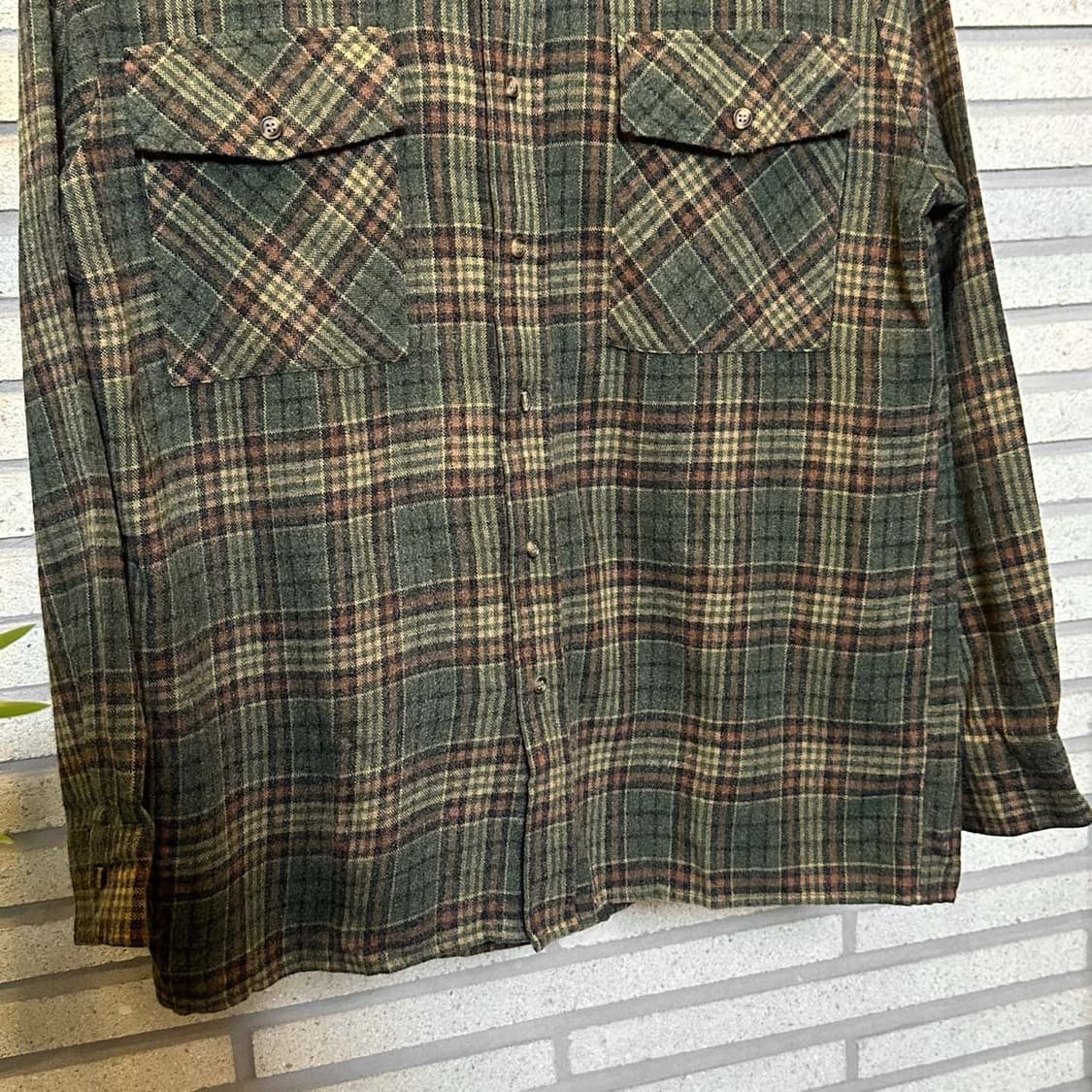 USA VINTAGE 긴팔 셔츠 체크 패턴 투포켓 디테일 카키 상품이미지5