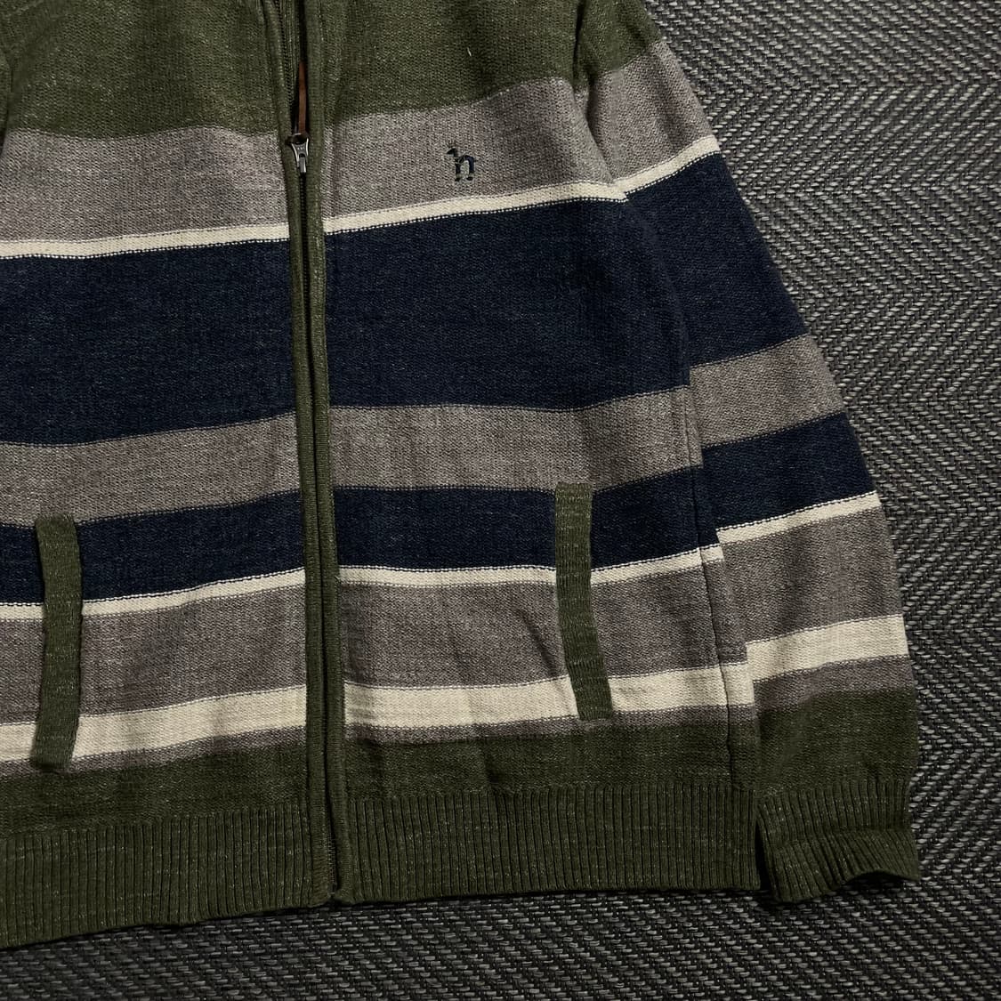 헤지스 자수로고 컬러블럭 스트라이프 니트 집업y 4382 상품이미지3