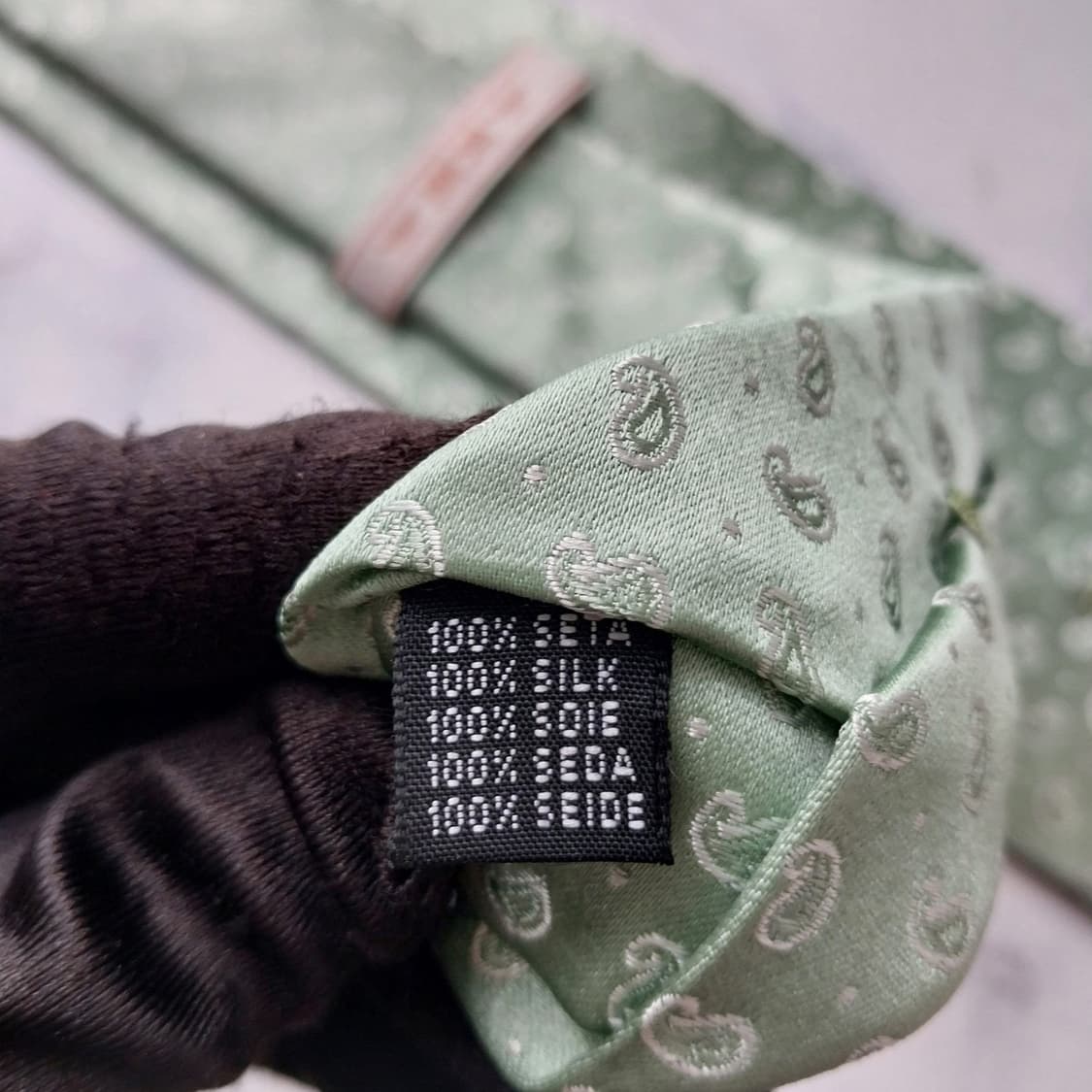 엠씨엠 실크 페이즐리 자수 넥타이 8.2cm A+등급 K1926
 상품이미지9