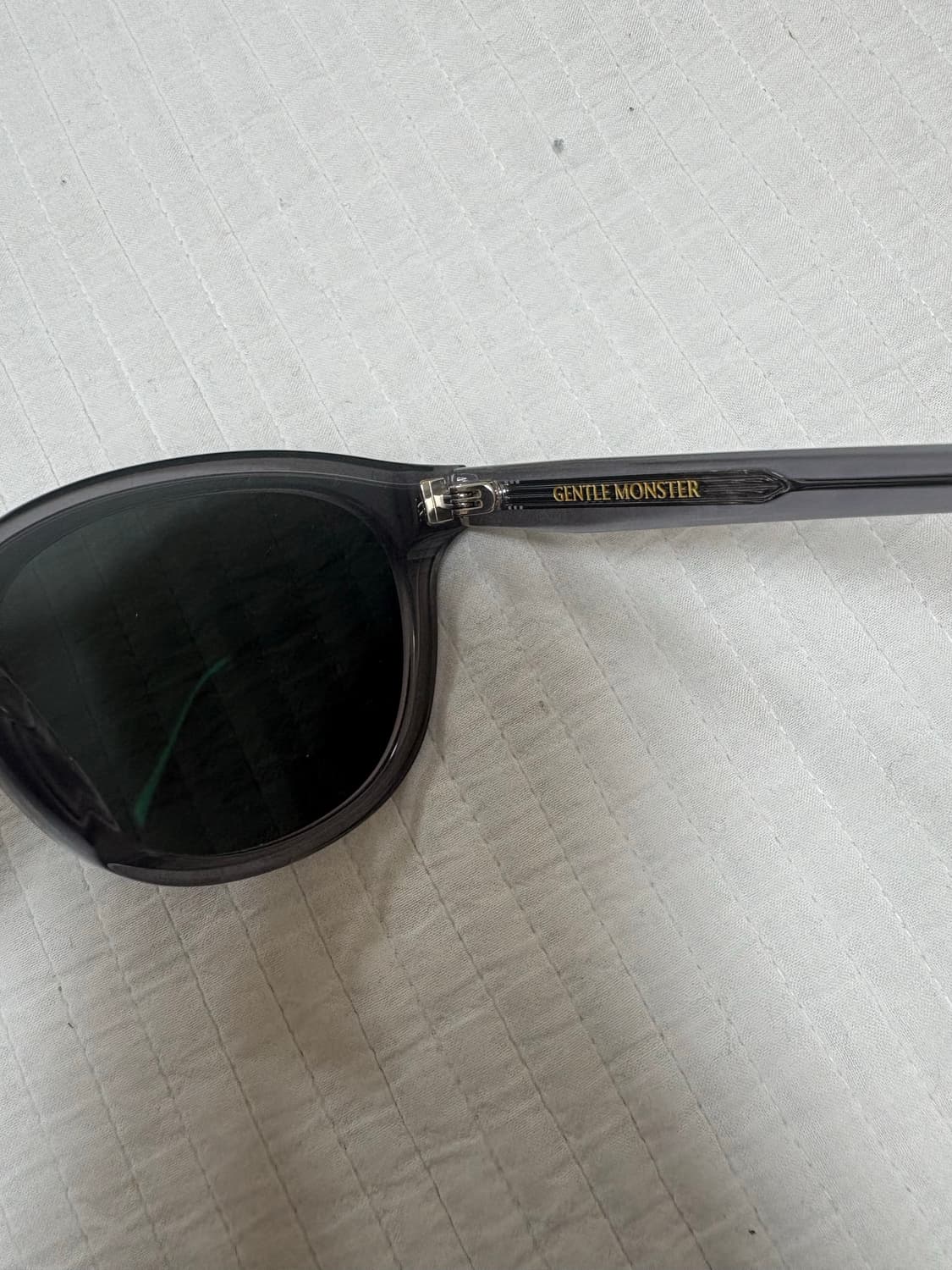젠틀몬스터 제이드 G1 선글라스 그레이블랙 상품이미지6