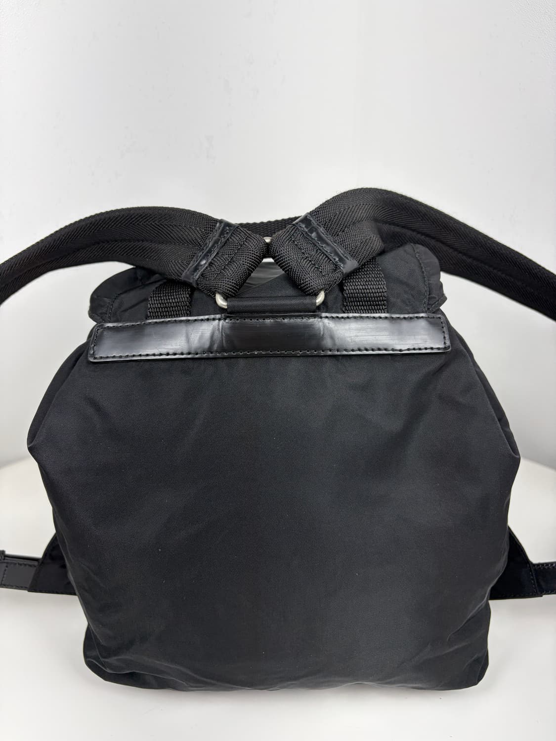 프라다 B6677 나일론 투포켓 스몰 백팩 상품이미지7