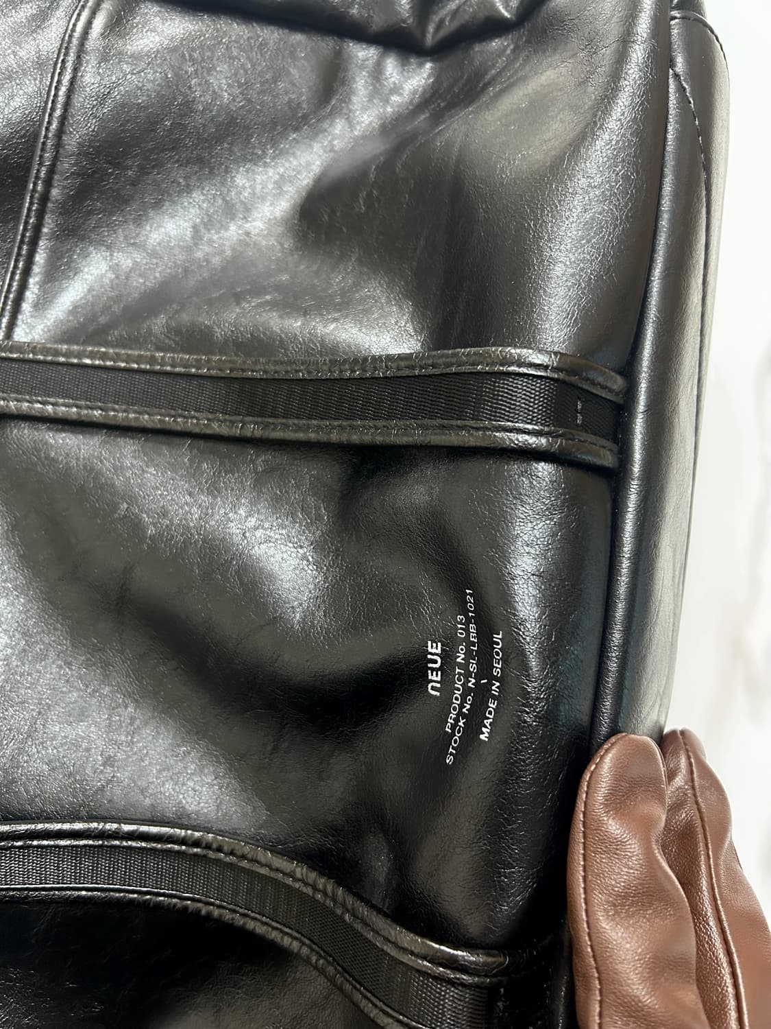 neue노이에 레더 보스턴백 M 블랙-당일 배송 상품이미지2