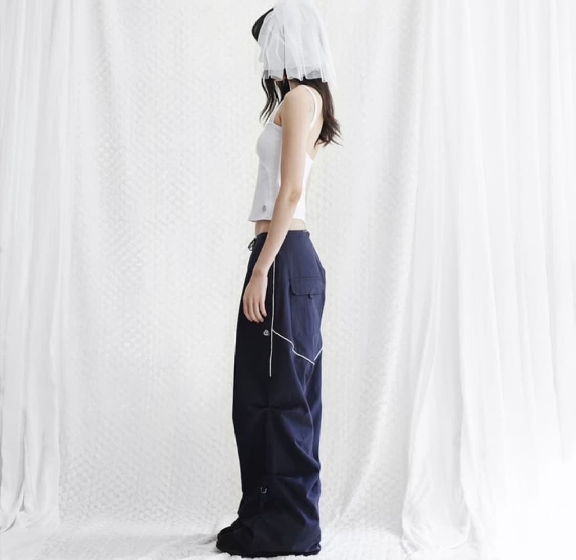 스마트어반유즈풀 코이세이오 Strap line pants navy 상품이미지2