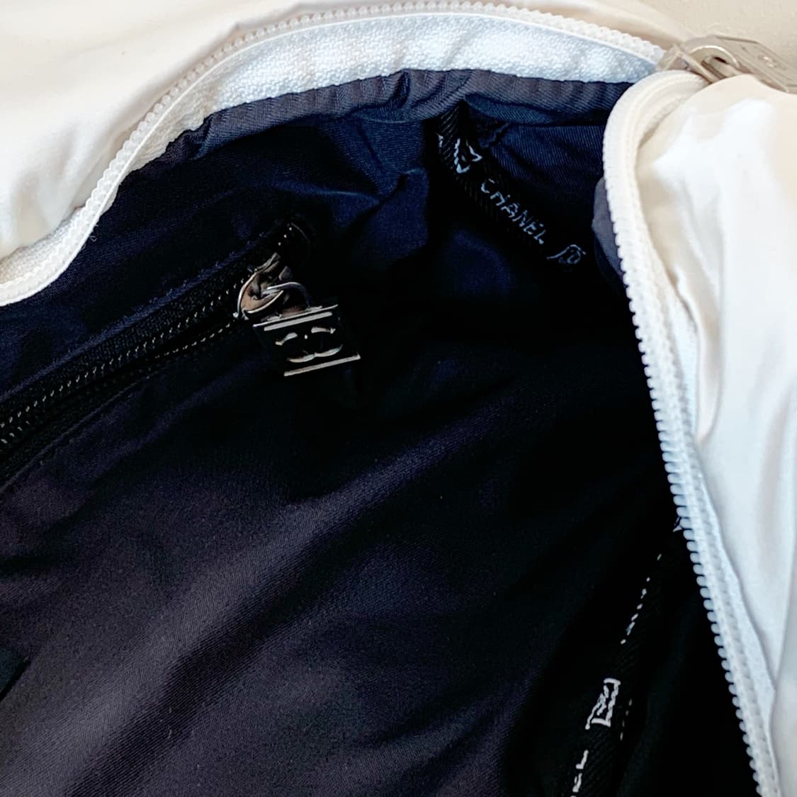 정품 샤넬 나일론 토트백 상품이미지9