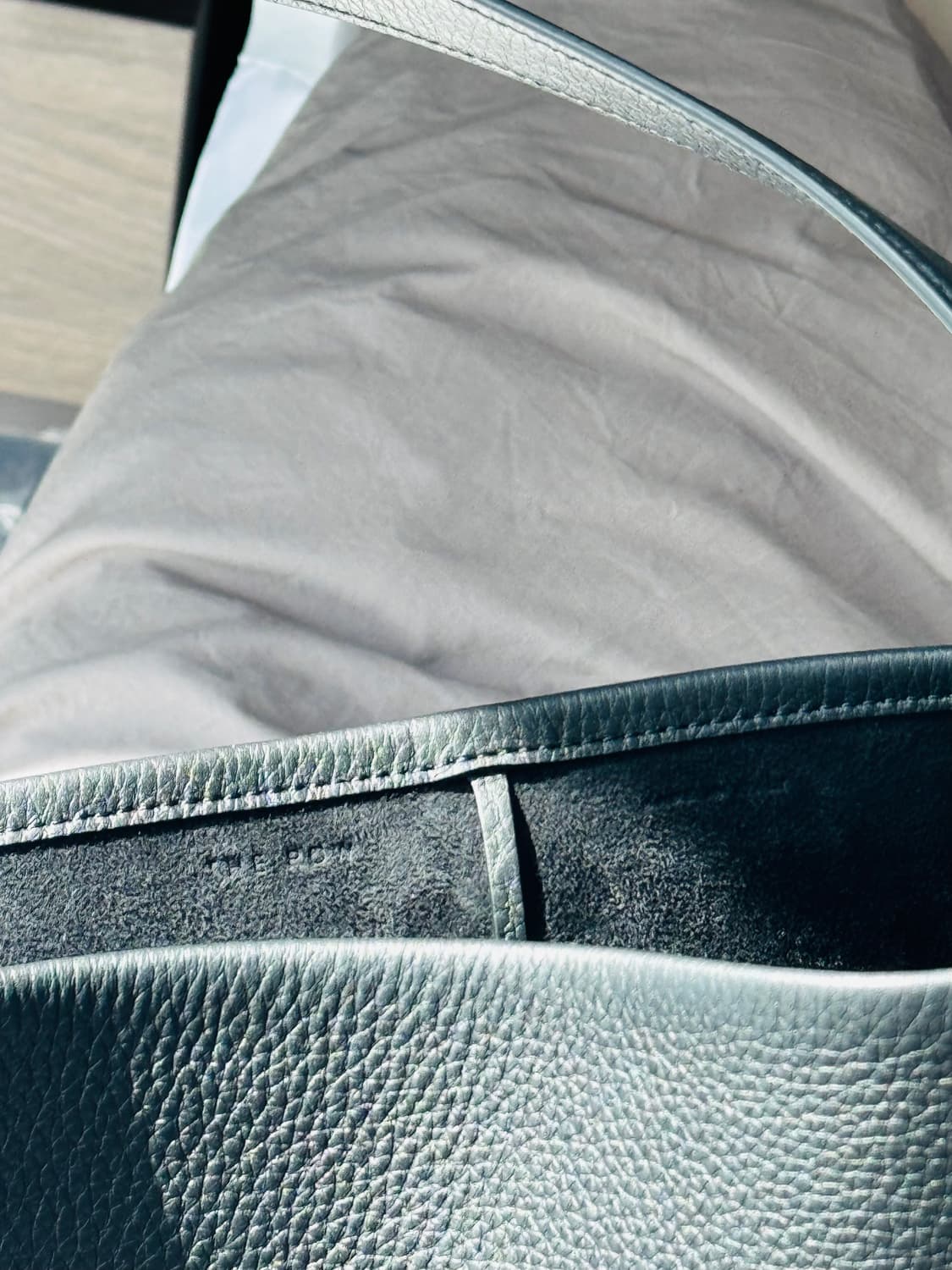 (새제품) 더로우 파크백 라지 블랙 상품이미지4