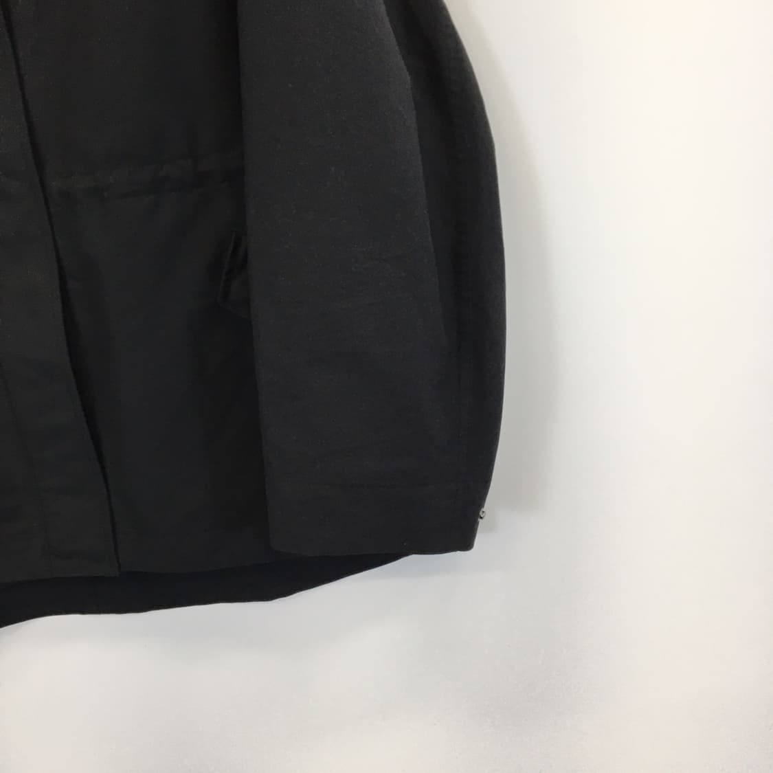 유니클로 유틸리티파카 L 블랙  상품이미지2