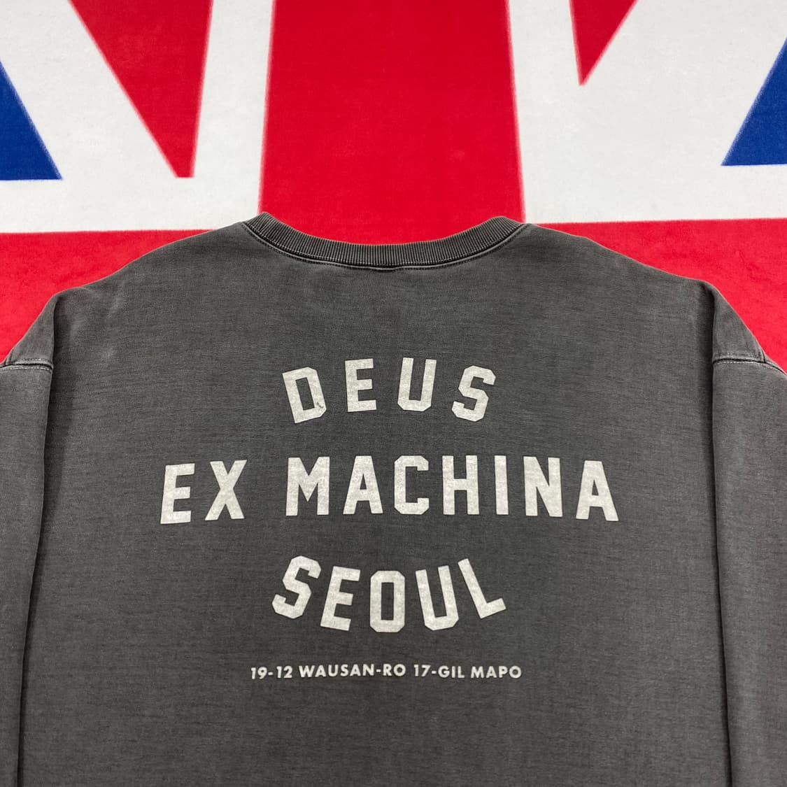 데우스 엑스마키나 서울 맨투맨 XL 상품이미지2