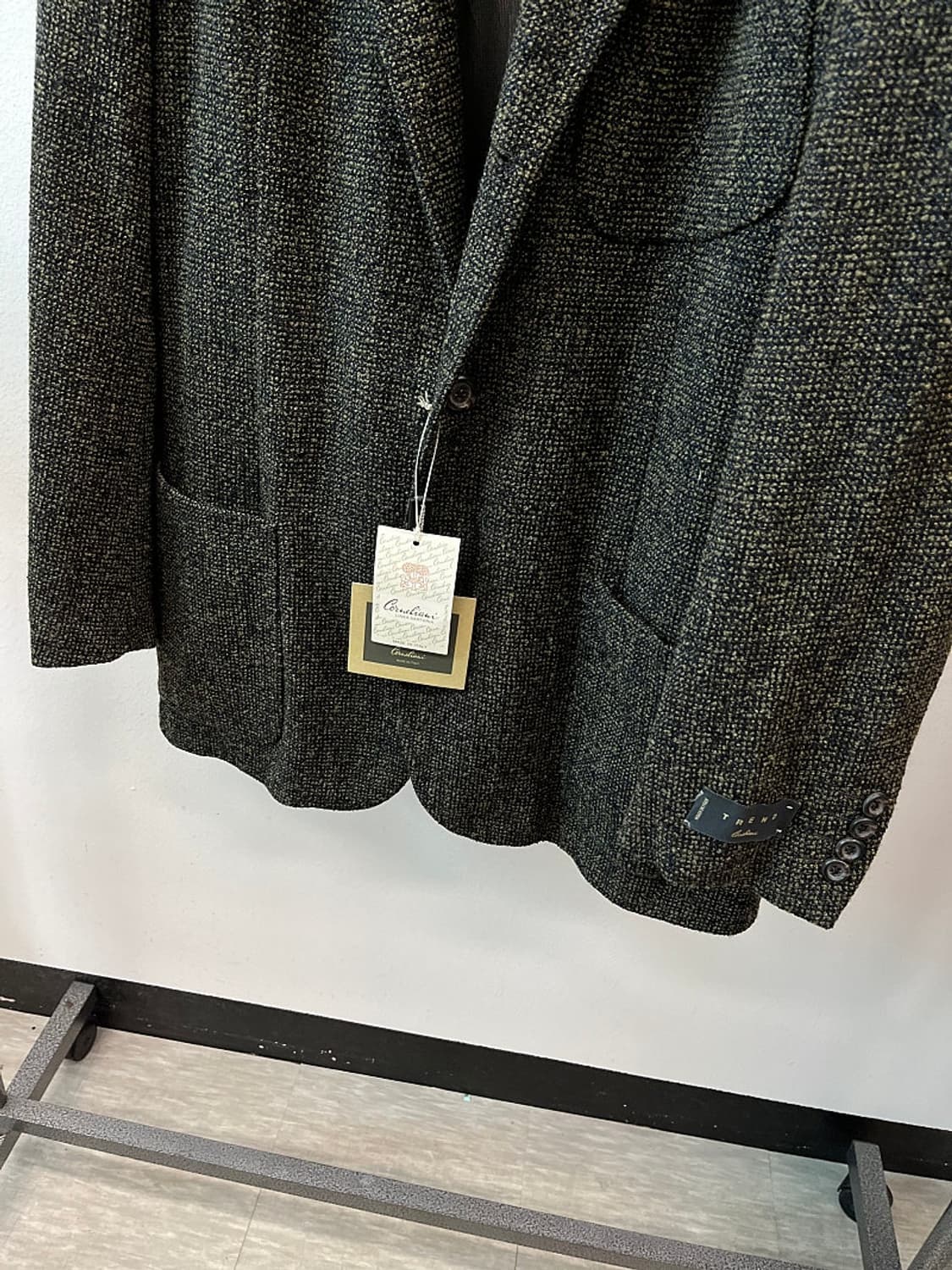 110) 꼬르넬리아니 이태리 트위드 자켓  상품이미지3