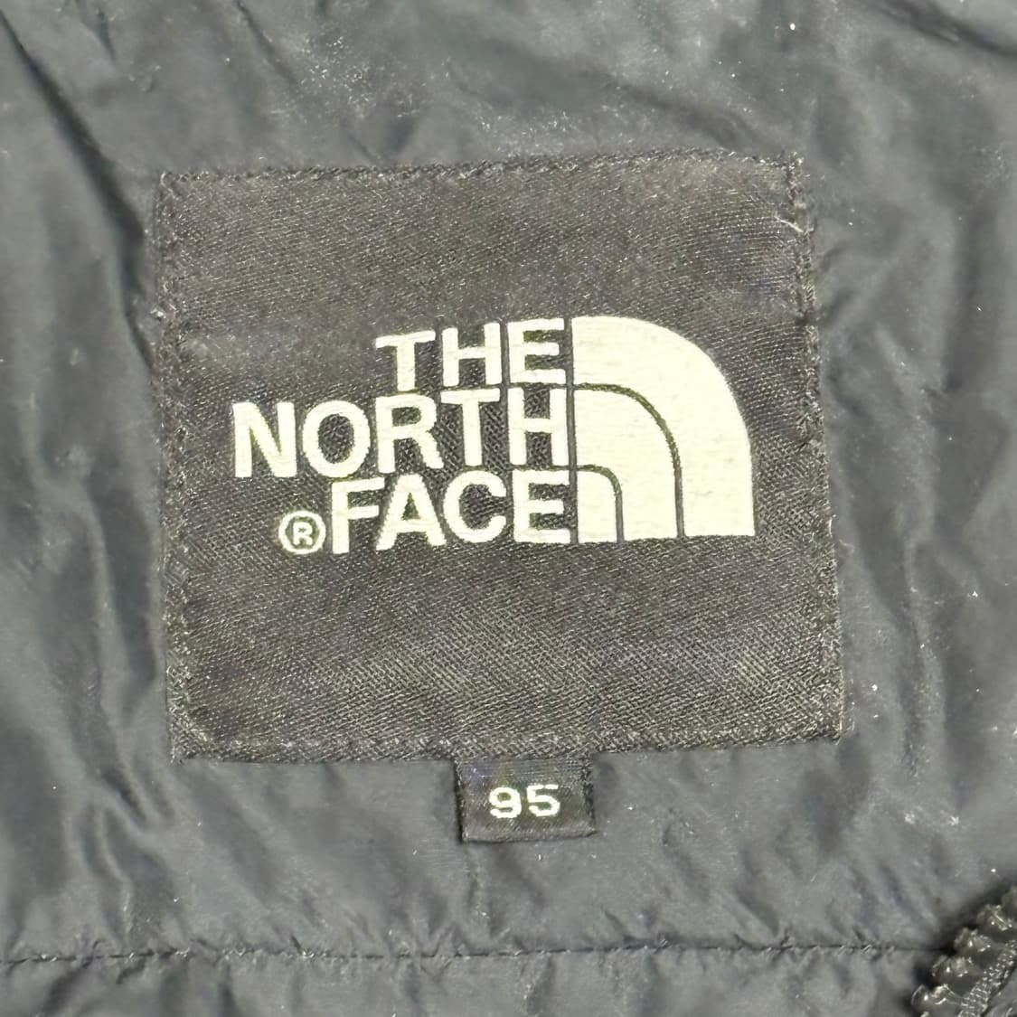 The North Face 1996 옐로우 패딩 상품이미지3