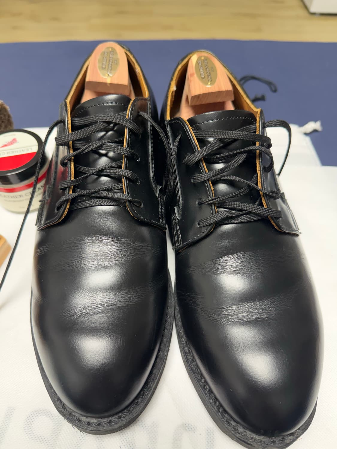 레드윙 포스트맨 101 280사이즈 상품이미지1