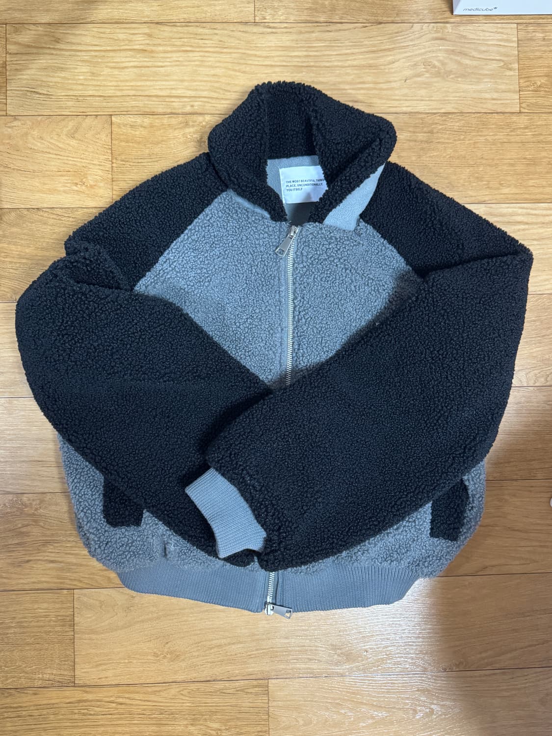 썸플레이스 배색폴리스자켓 상품이미지2