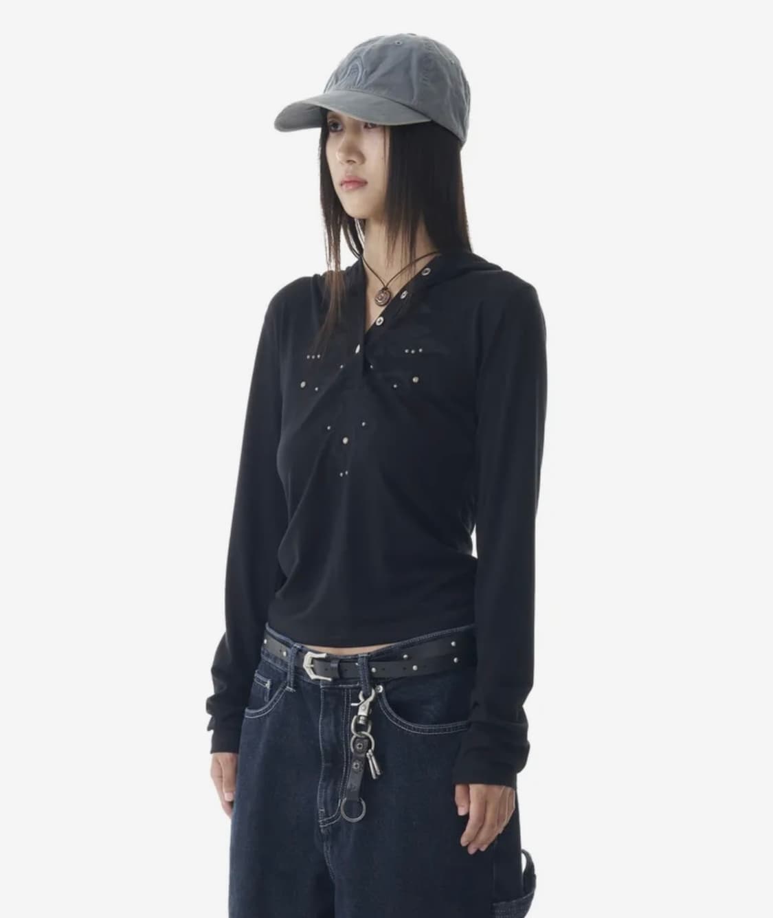 AAKAM Studded Leaf Hooded Long Sleeve (B 상품이미지1