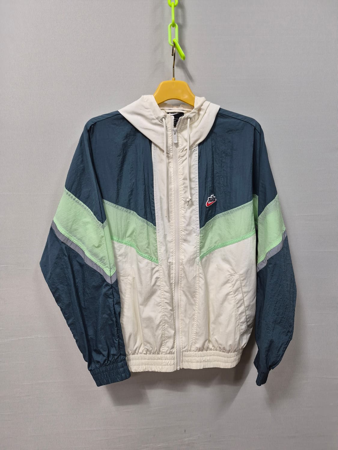 나이키 바람막이 후드집업 남성 105~110 상품이미지1