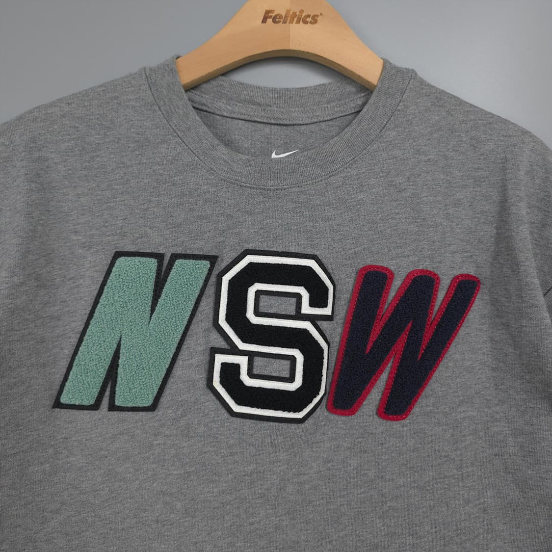 남성용 나이키 Nike NSW 로고 자수 반팔티 M(100) 상품이미지2