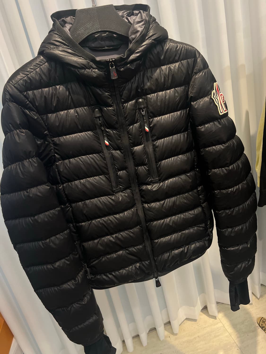 (2) 몽클레어 그레노블 카픽 다운 패딩 자켓 블랙 상품이미지2