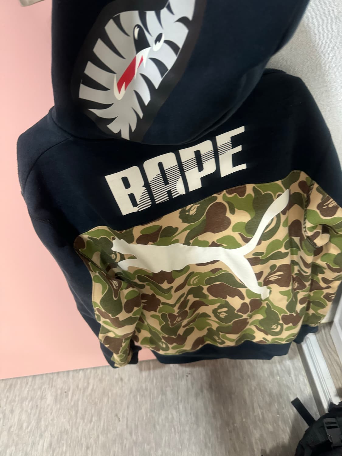 베이프x퓨마 샤크후드집업 L 상품이미지2