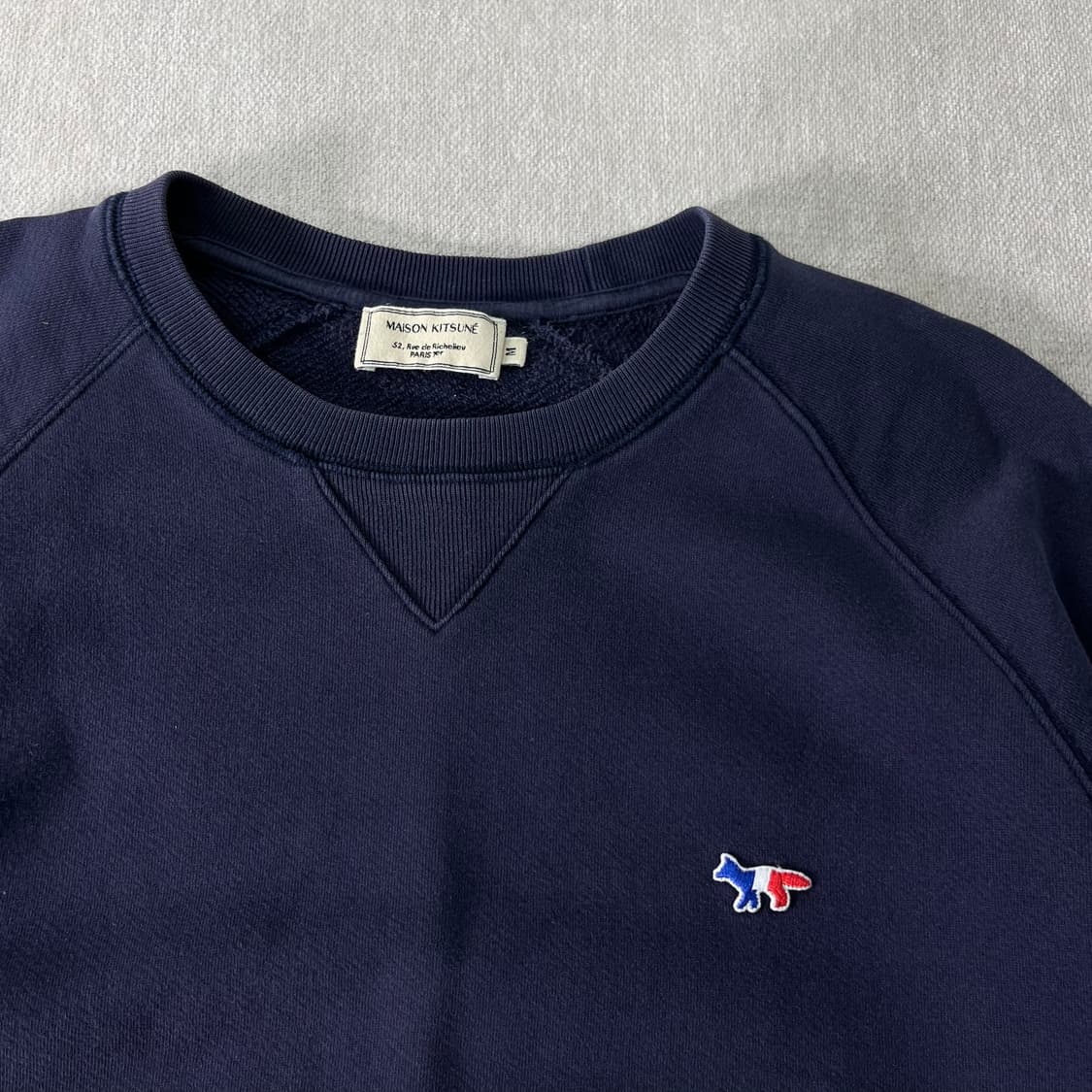 100 메종키츠네 폭스패치 네이비 맨투맨 상품이미지2