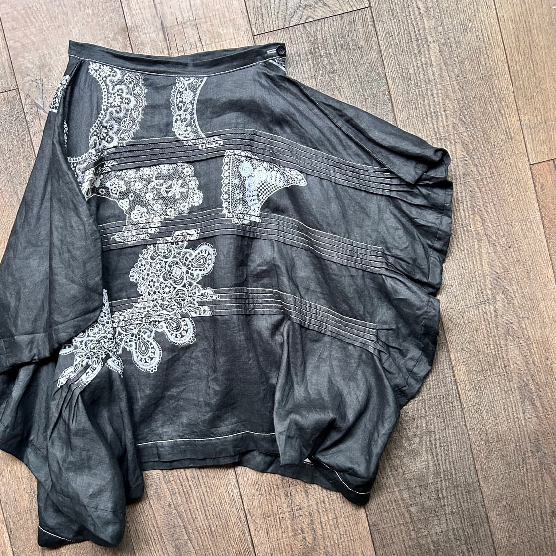 Ethnic Pattern Ruffle Transformed Skirt  상품이미지3