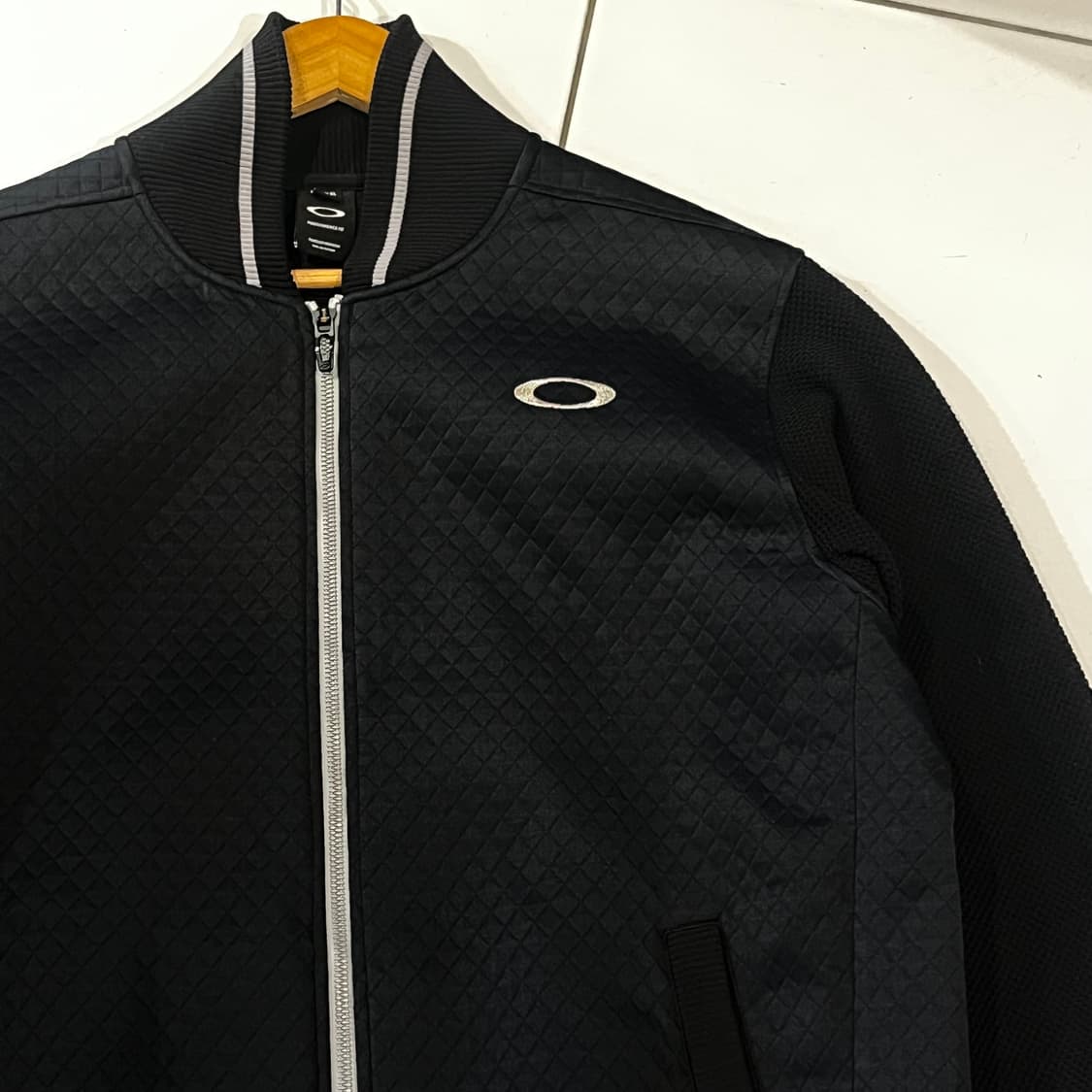 일본판 오클리 투웨지 집업 자켓 상품이미지4