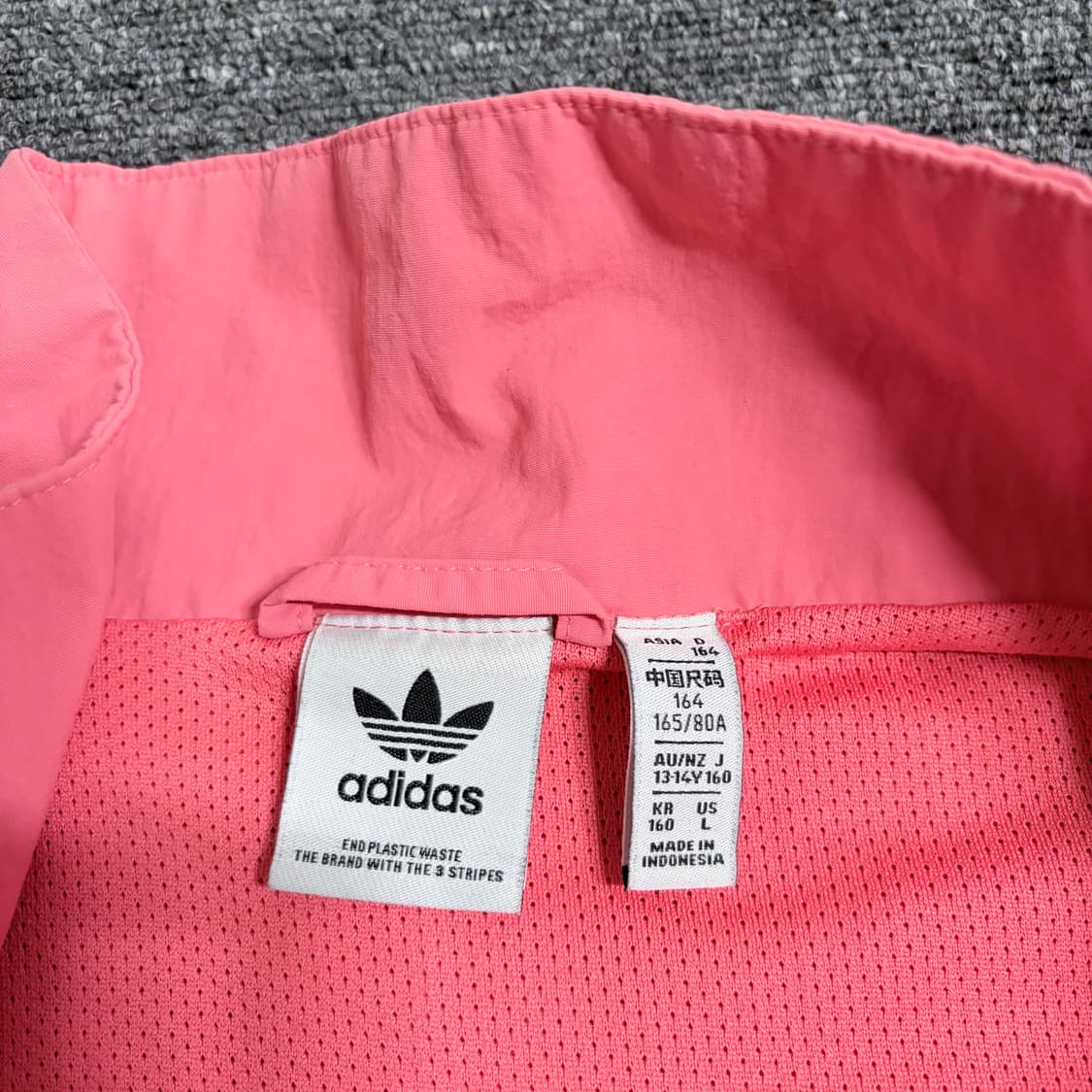 아디다스 삼선 빅로고 바람막이 상품이미지4