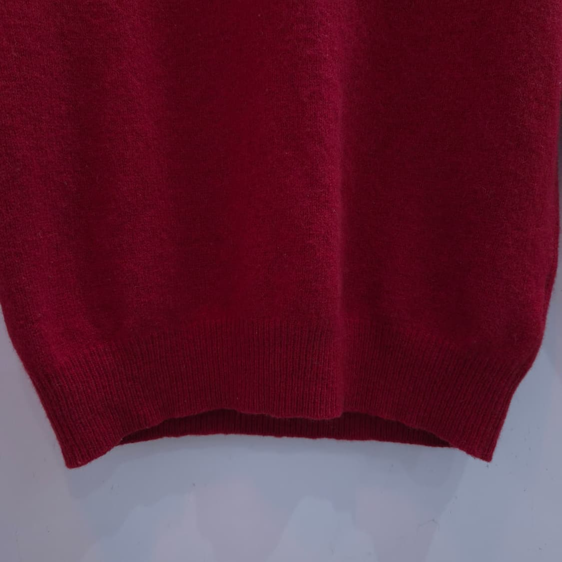울100%  다크레드 크루넥 니트 상품이미지5