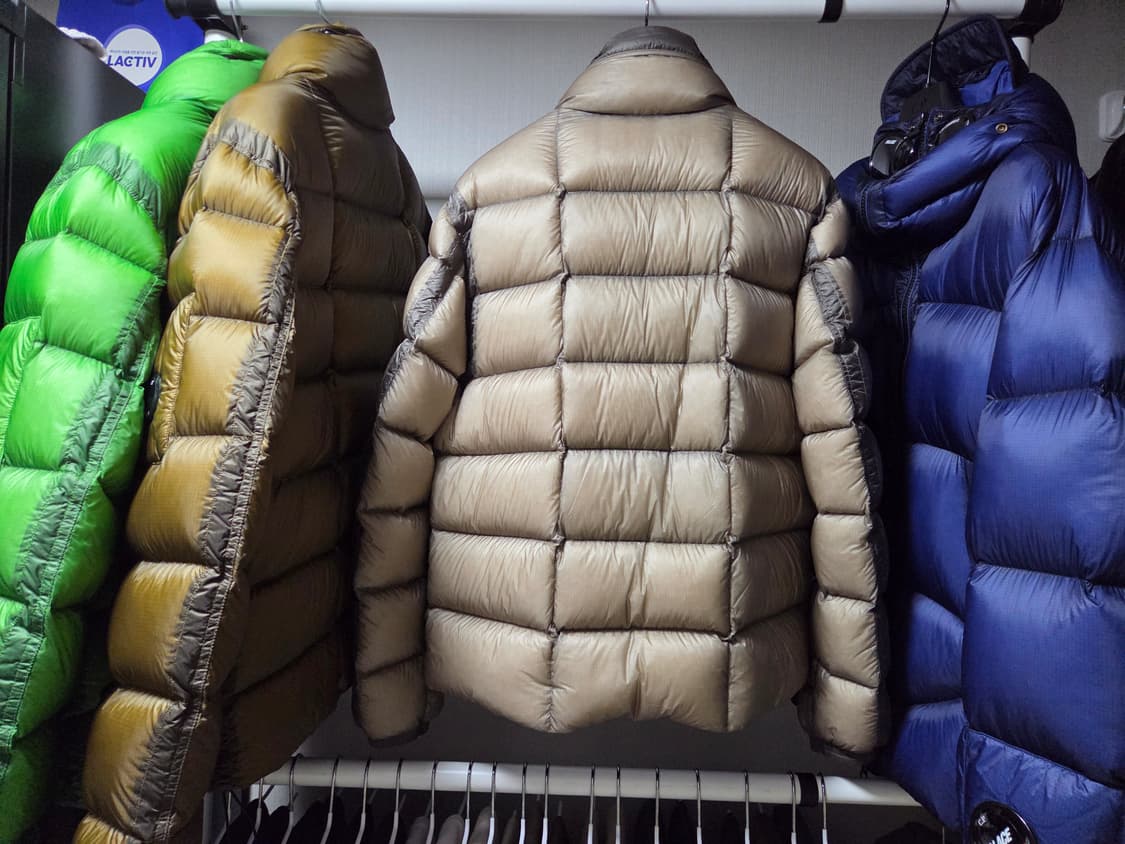 CP컴퍼니 DD쉘 24fw 빈티지카키 쇼트다운자켓 L 상품이미지2