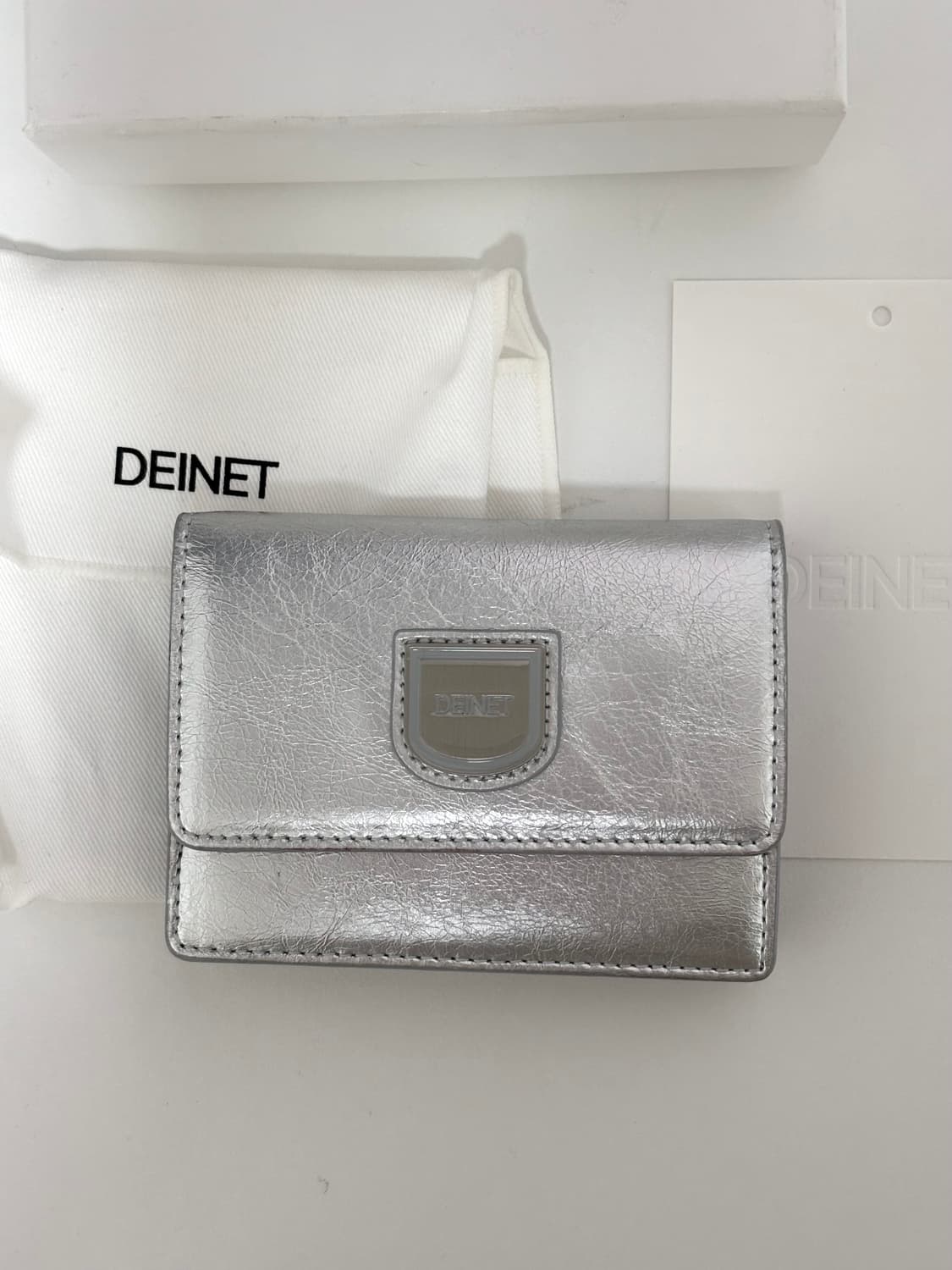 다이닛 지갑 실버 - 1번 착용  상품이미지1