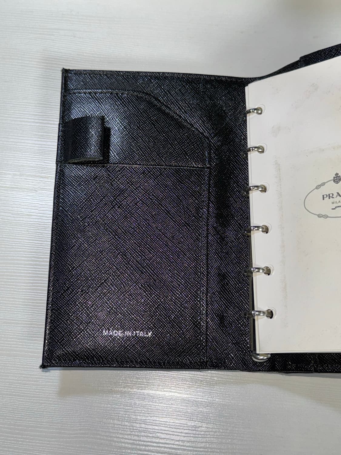 무료배송)프라다 A7 사이즈 다이어리 블랙 (박스포함) 상품이미지4