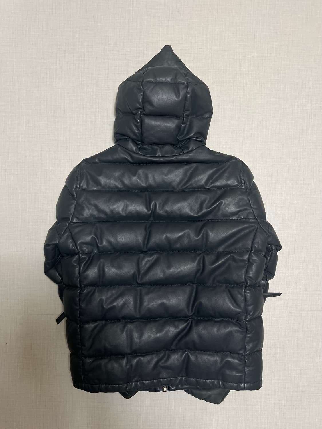 듀베티카 12fw 김프 레더 다운자켓 상품이미지3