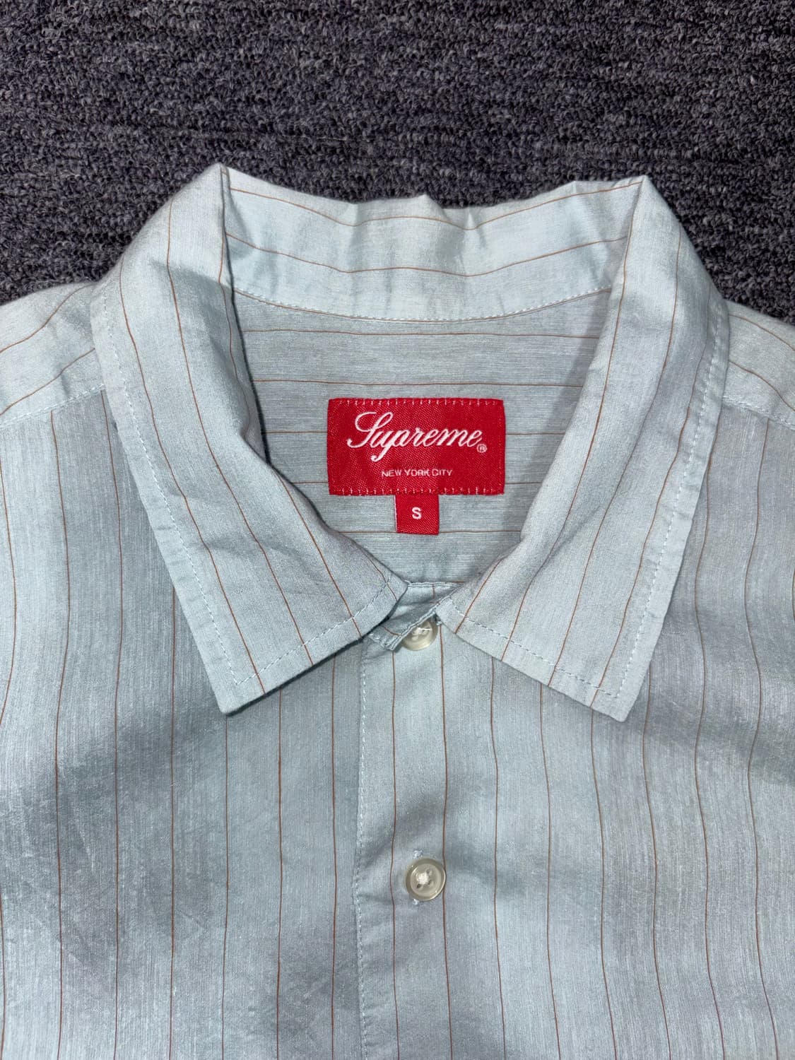 슈프림 핀스트라이프 린넨 셔츠 라이트 블루 - 23SS 상품이미지4