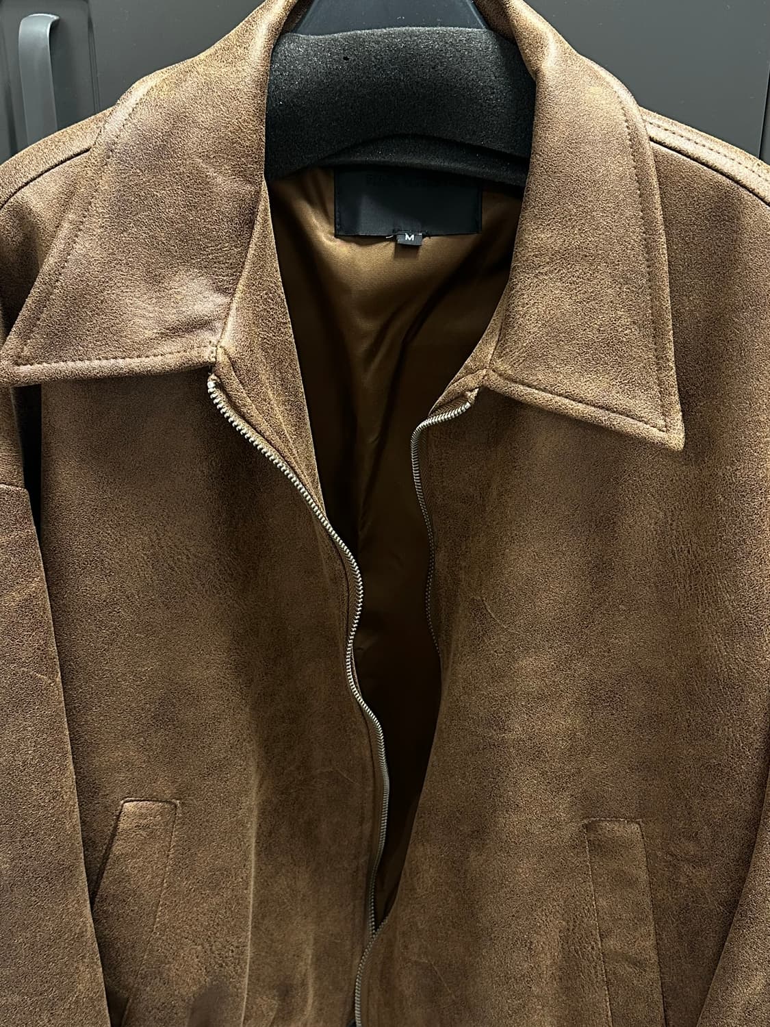 비건 스웨이드 오버핏 미니멀 인시전 스트레이트 집업 자켓 [브라운]  상품이미지2