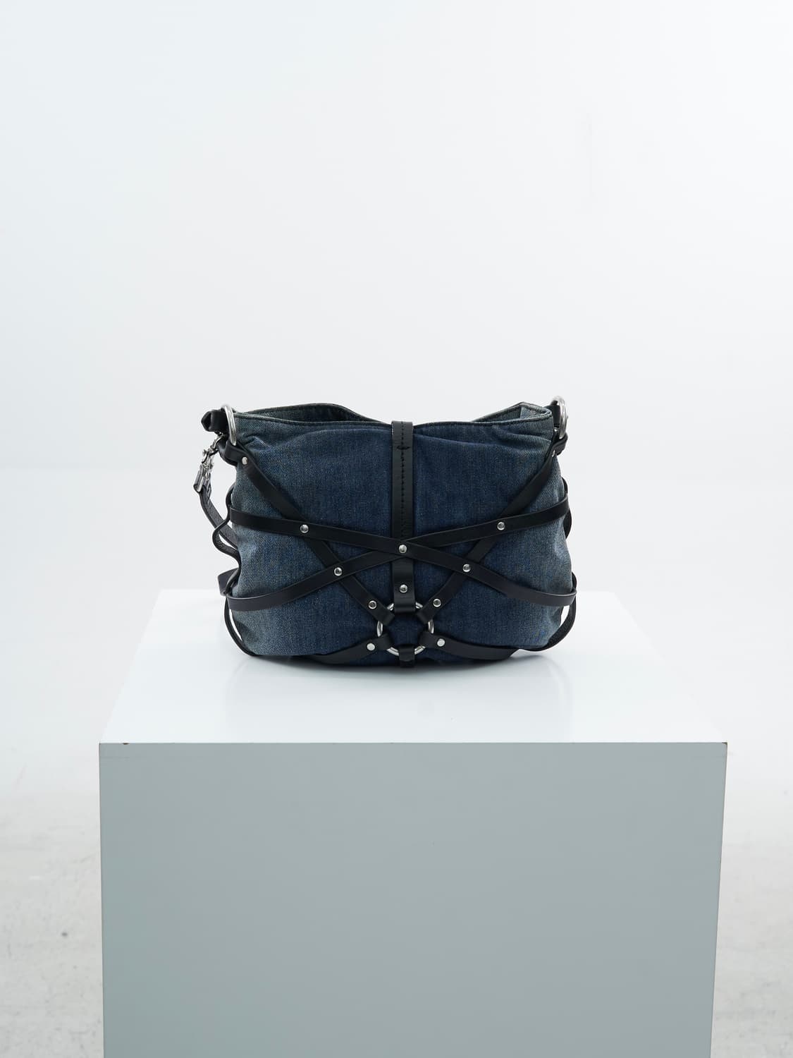 DIESEL denim chain belt bag 상품이미지4