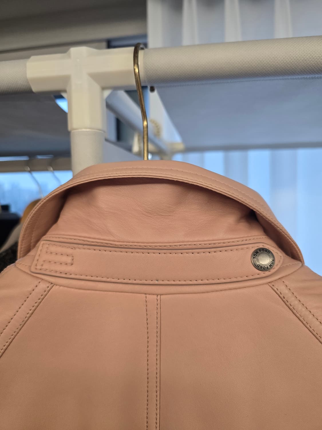 새제품) 톰포드 베이지핑크 램 레더재킷 52사이즈 상품이미지3