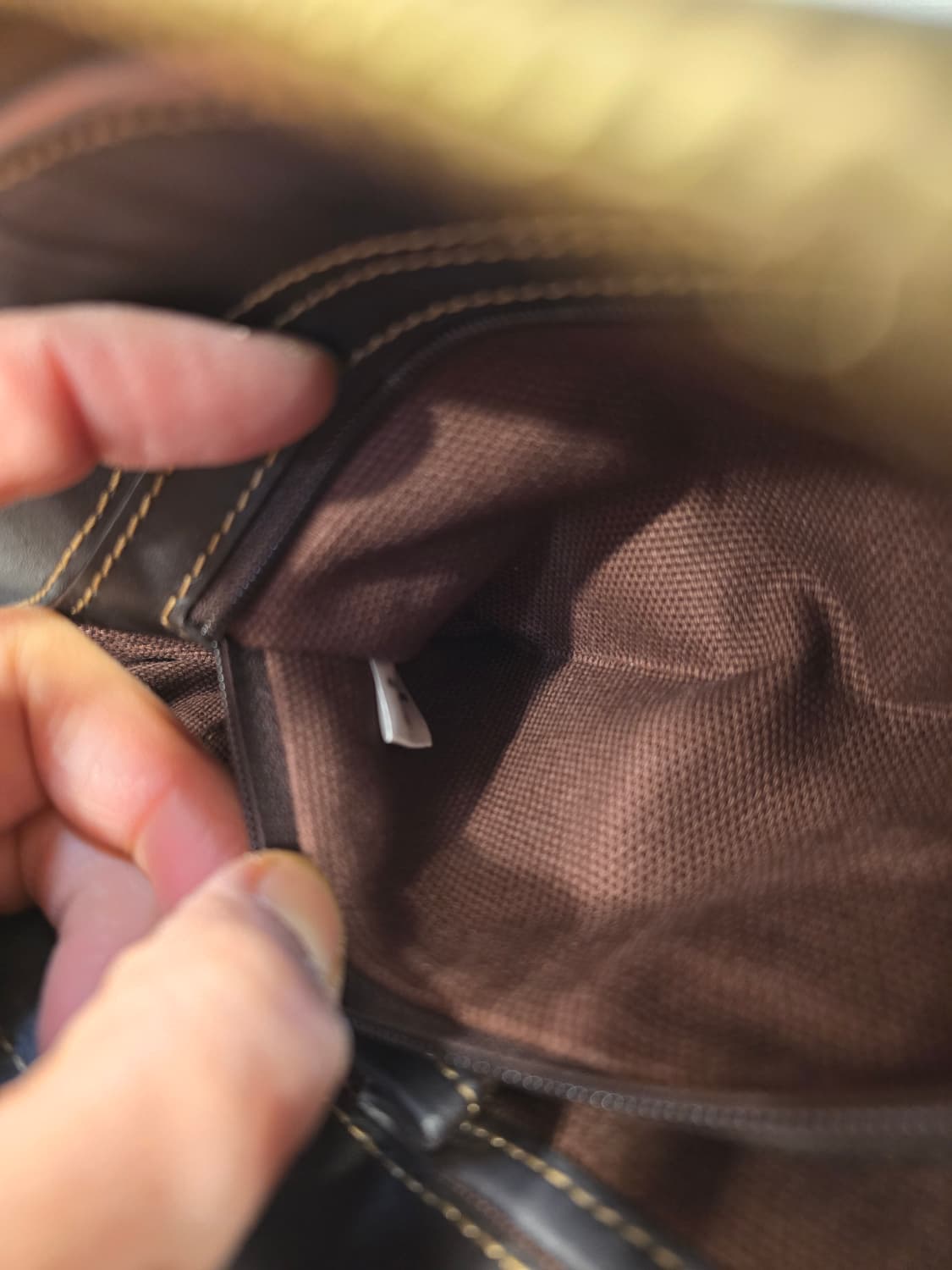 엠씨엠 MCM 비세토스 체인 미니 숄더백 상품이미지10