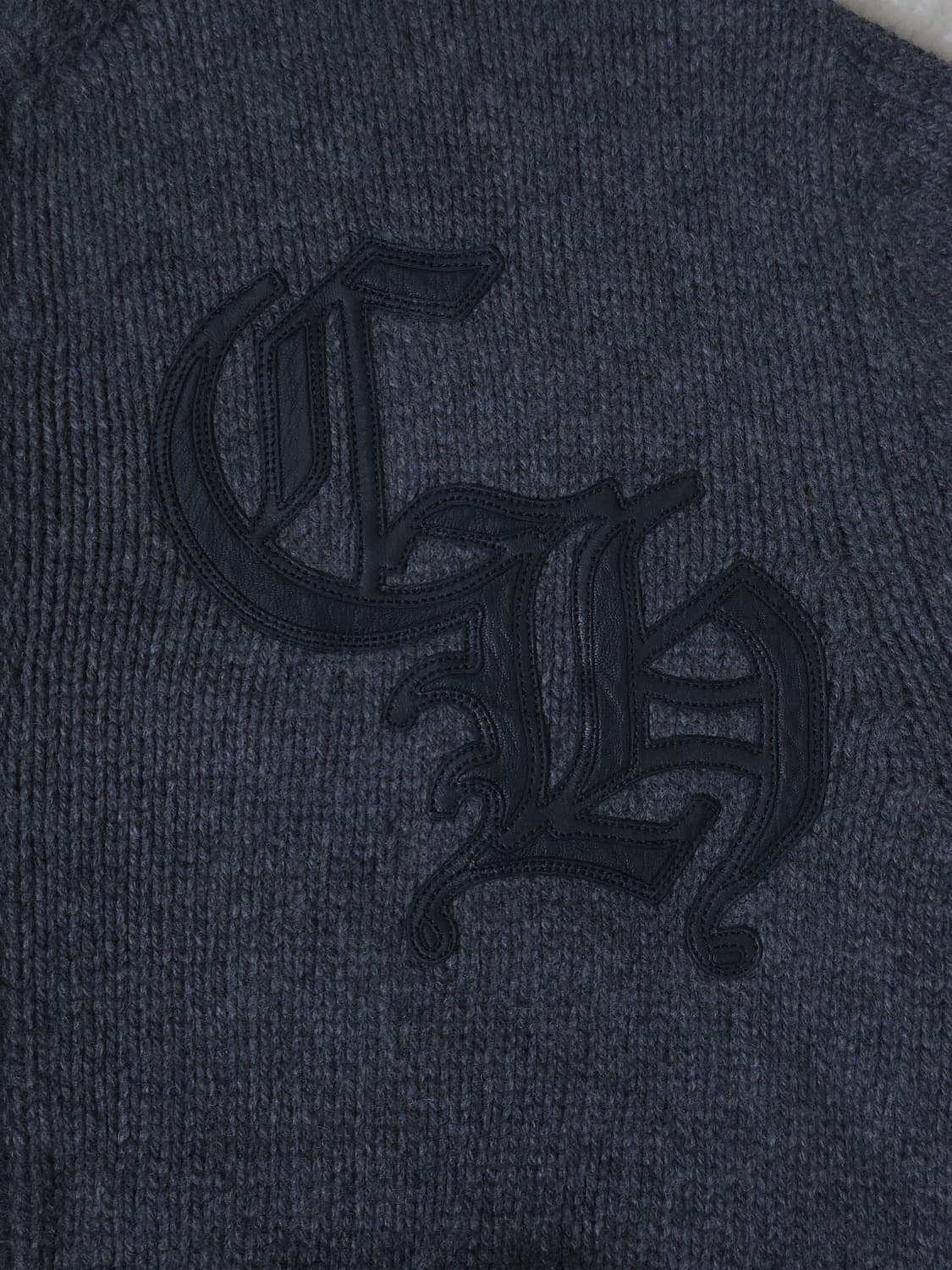 [L] 크롬하츠 CH 레더패치 캐시미어 가디건 그레이 상품이미지3