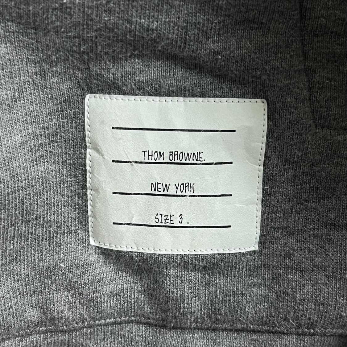 [정품] 드라이 O / 톰브라운 백삼선 후드집업 그레이 3size 상품이미지7