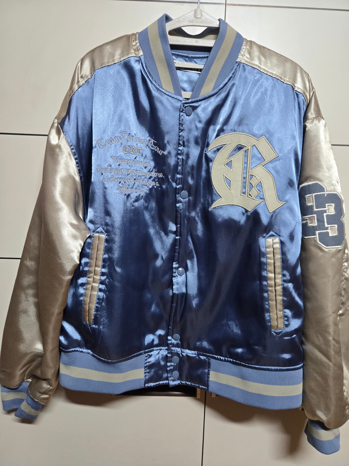 커렌트 글로시 스카이블루 바시트 자켓 상품이미지2