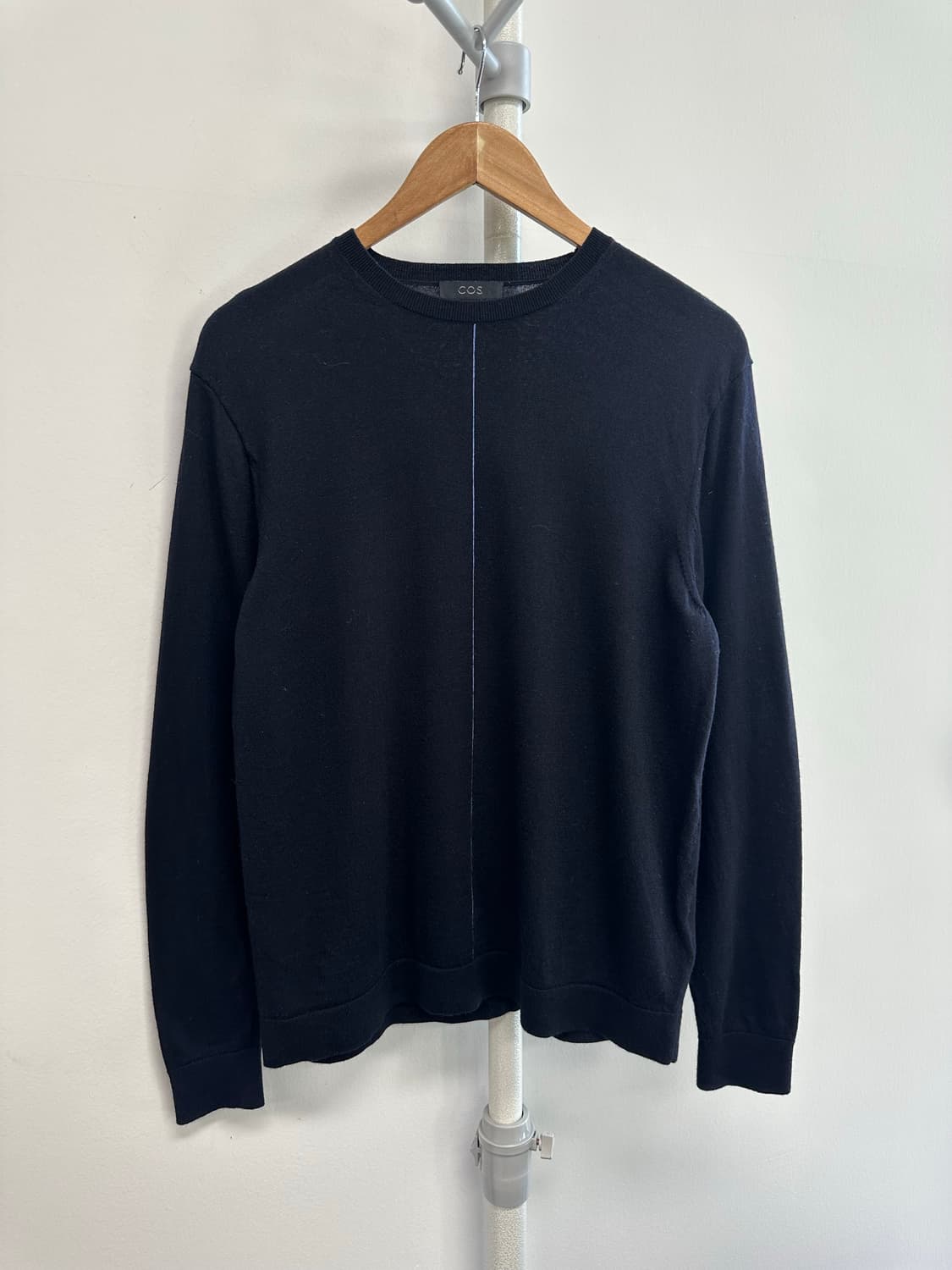 코스 라인 디자인 메리노울 니트 상품이미지2